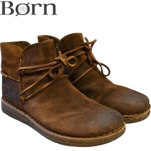 Calyn Boots by Børn Distressed Brown Women's Size 11 Bootie Leather Ankle Boot.